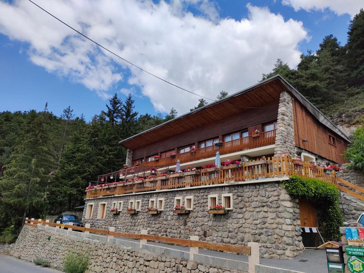 Chambres d'hôtes Le Grand Chalet Valdeblore Exterior foto